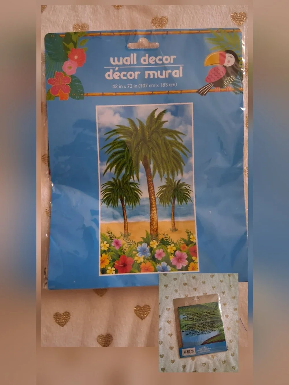 📚🎨 *NIP* Assorted Tropical Paper Luau Party Decorations